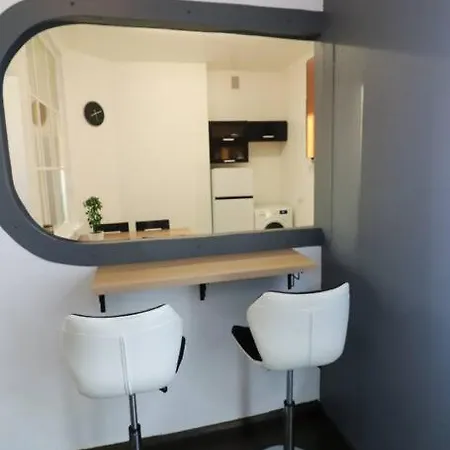 City-central Flat With Sauna Appartamento *